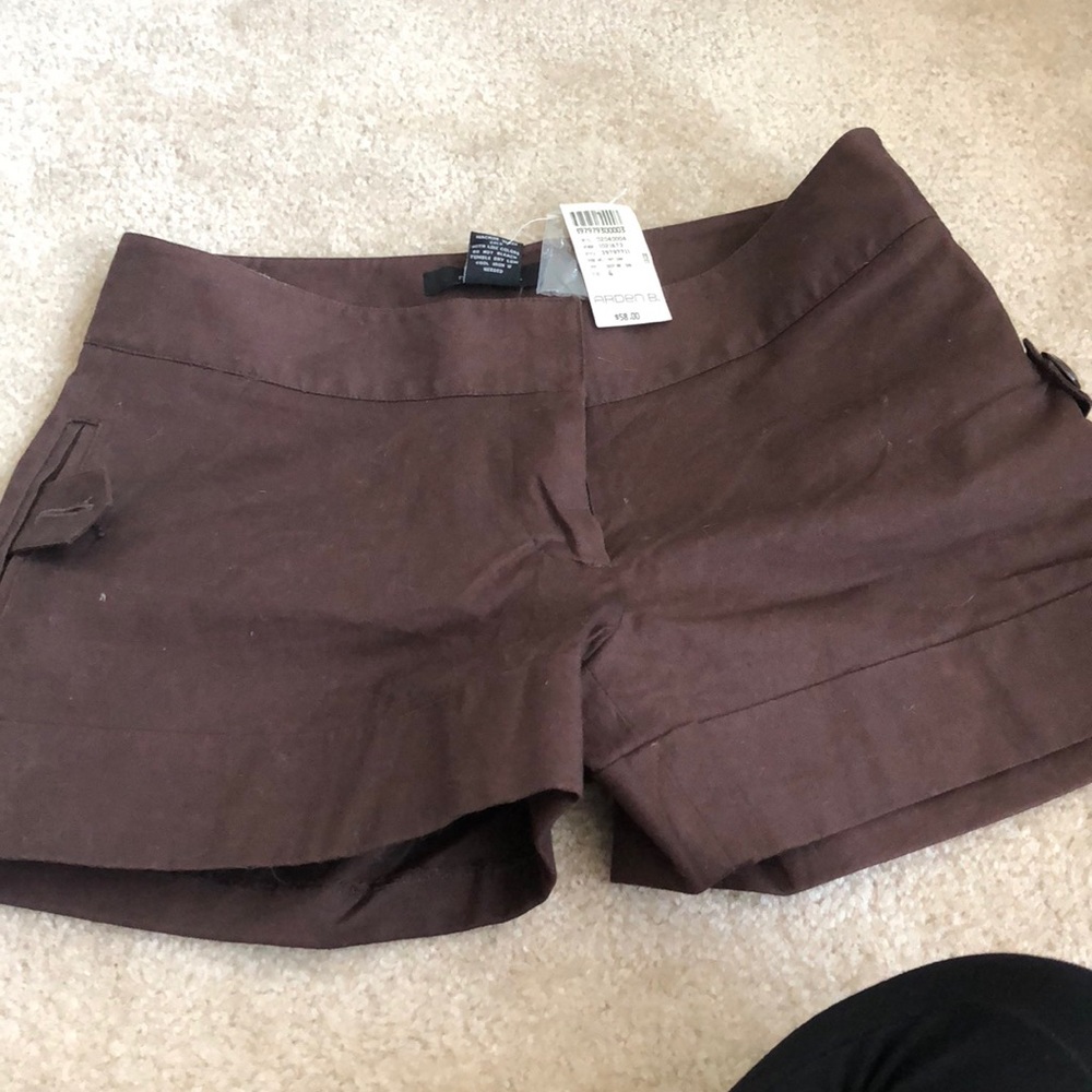 Brown Arden B short never been worn S 4